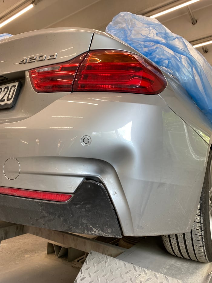 BMW 4er – Instandsetzung Stoßfänger (Bild 1)