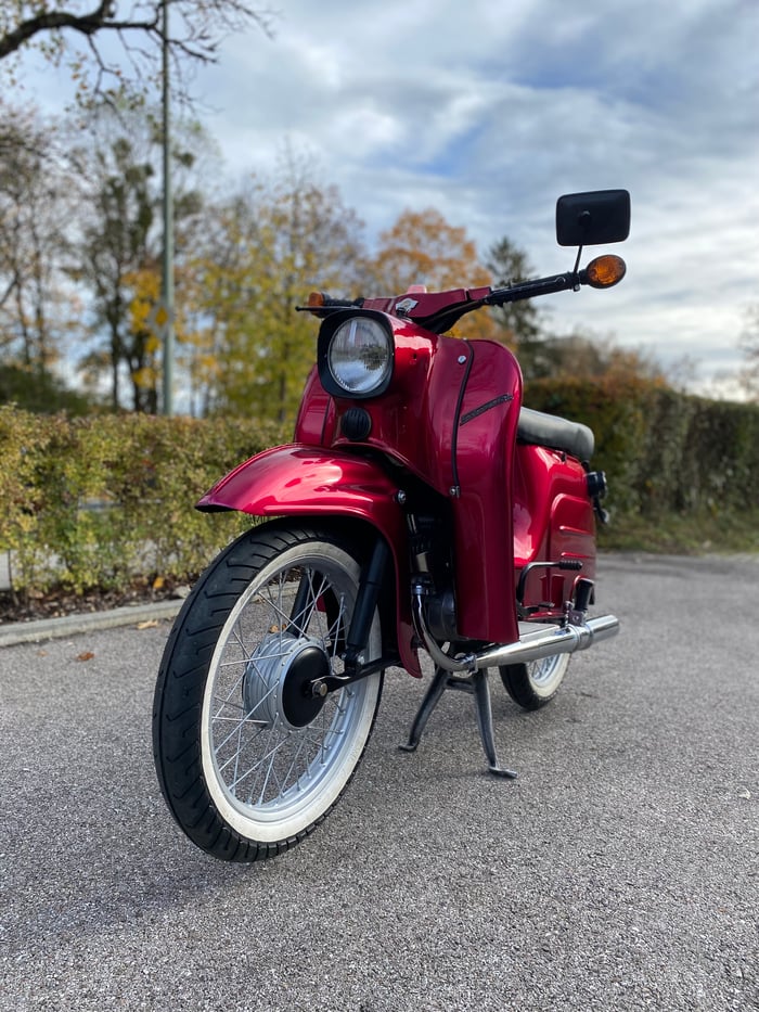 Simson Schwalbe – Instandsetzung und Lackierung in „Candy Deep-Red“ (Bild 3)