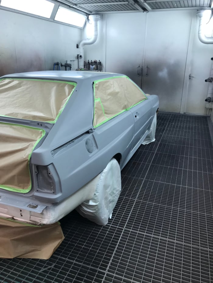 Audi quattro – Komplettlackierung in „Perlweiß“ (Bild 2)