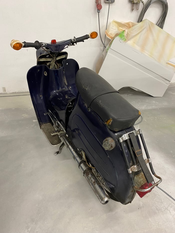 Simson Schwalbe – Instandsetzung und Lackierung in „Candy Deep-Red“ (Bild 2)